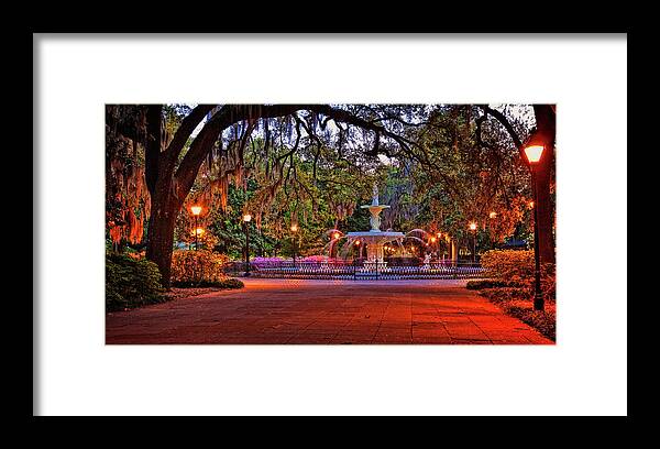 Savannah Framed Print featuring the photograph Forsythe Park Evening by Diana Powell