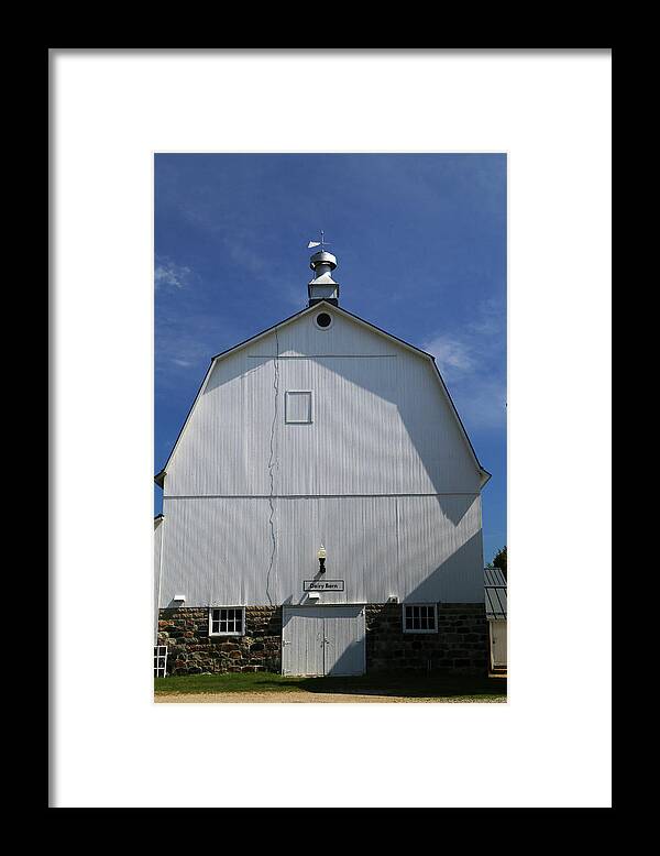 Goodells Park Framed Print featuring the photograph Goodells Barn by Mary Bedy