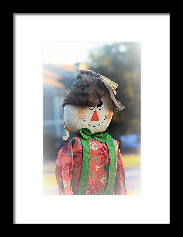 Scarecrows Framed Print featuring the photograph Harvest Smile by John Glass