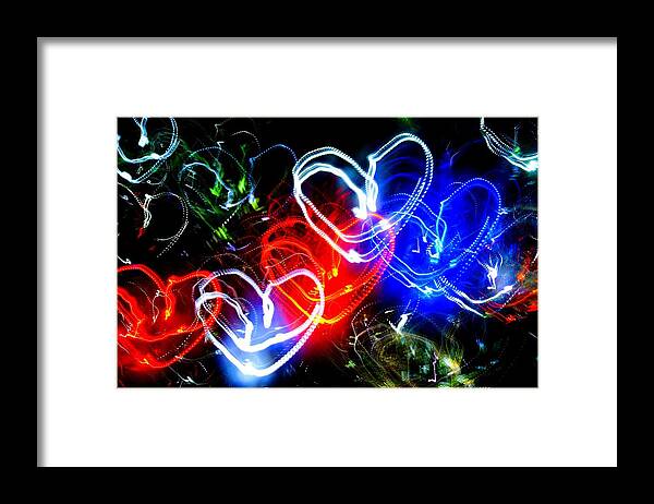  Framed Print featuring the photograph Hearts A Flutter by Daniel Thompson