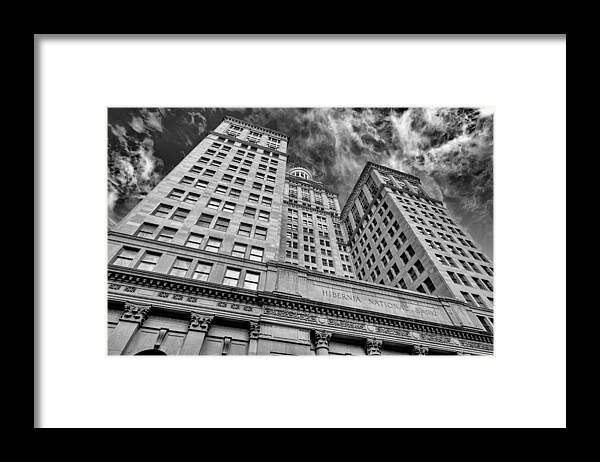 Architecture Framed Print featuring the photograph Hibernia National Bank by Raul Rodriguez