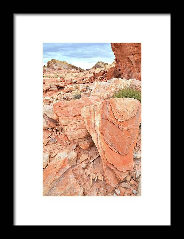 Valley Of Fire State Park Framed Print featuring the photograph Hidden Cove in Valley of Fire by Ray Mathis
