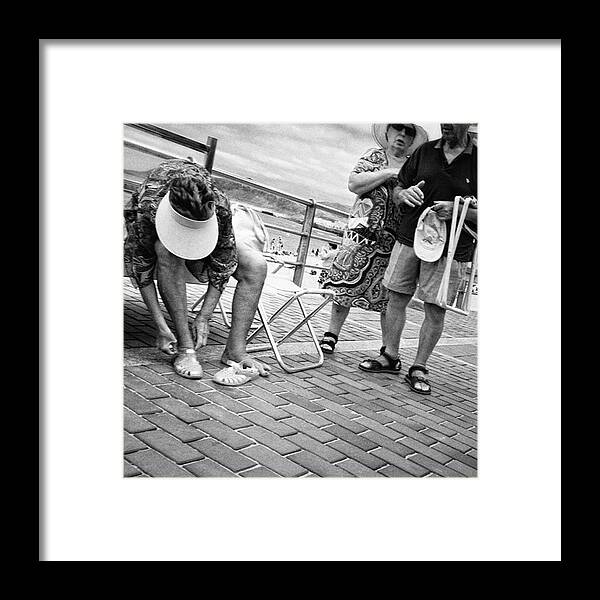 Street Framed Print featuring the photograph Holiday-makers

#people #beach by Rafa Rivas