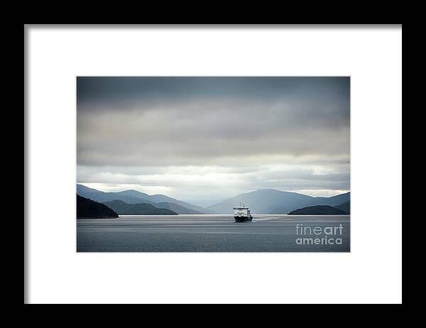 Bluebridge Framed Print featuring the photograph Interisland Ferry by Ernesto Ruiz