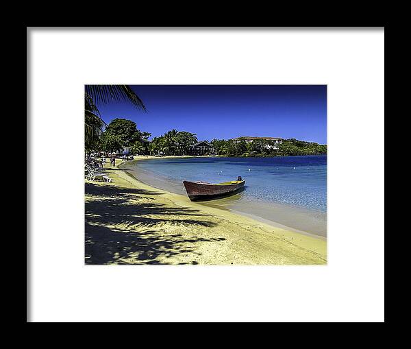 Beach Framed Print featuring the photograph Island of Roatan Beach by Gordon Engebretson