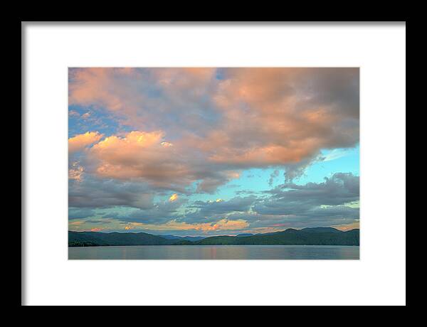 Sky Framed Print featuring the photograph Jocassee 7 by David Waldrop