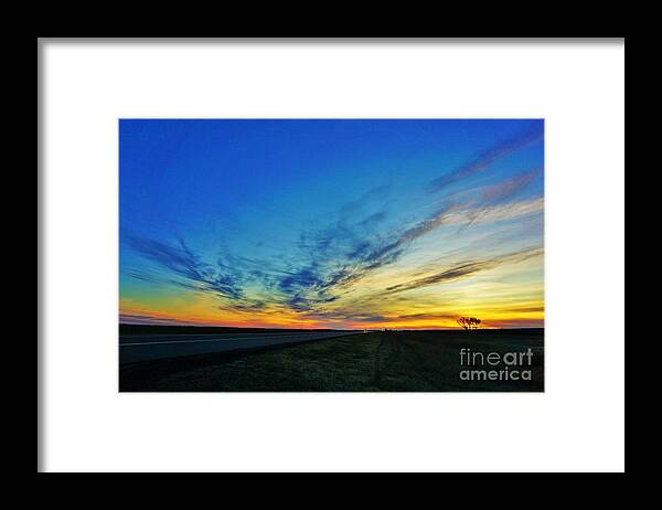 Kansas Framed Print featuring the photograph Kansas sunrise2 by Merle Grenz
