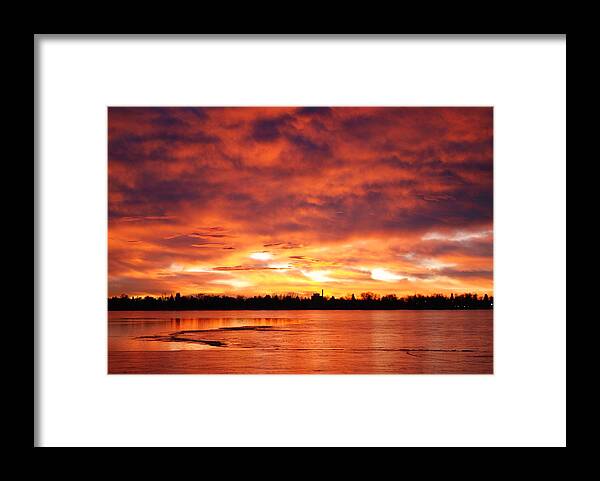 Sunrise Framed Print featuring the photograph Lake Loveland Sunrise by Billie Colson