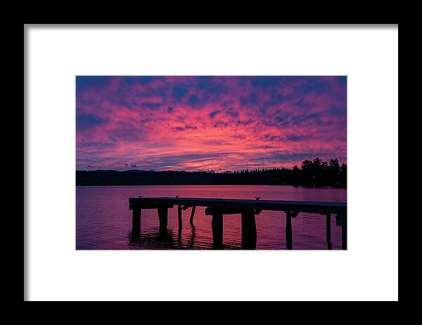 Sunrise Framed Print featuring the photograph Lake Washington Sunrise by Pamela S Eaton-Ford