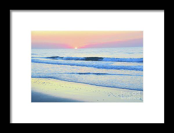 America Framed Print featuring the photograph Let It Shine by Robyn King