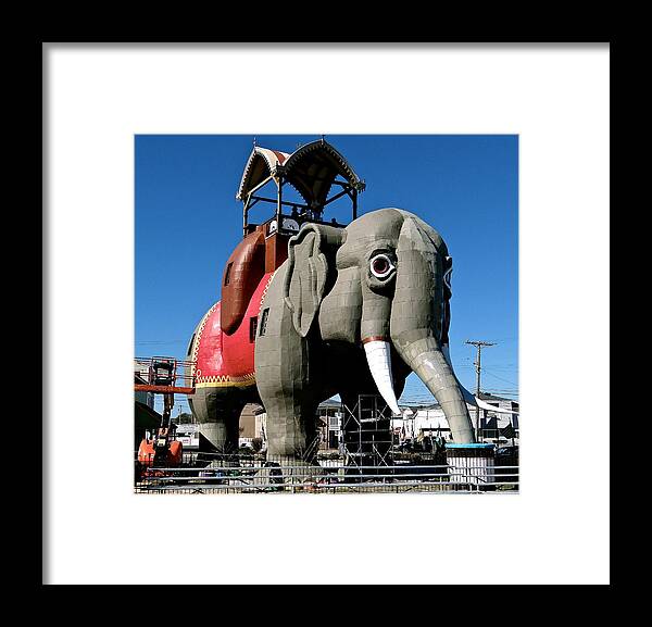 Lucy Framed Print featuring the photograph Lucy The Elephant by Ira Shander
