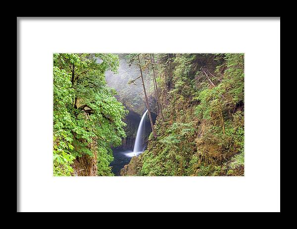 Metlako Falls Framed Print featuring the photograph Metlako Falls in Columbia River Gorge by David Gn