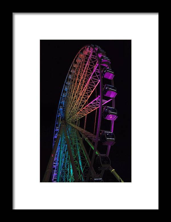 Photograph Framed Print featuring the photograph Myrtle Beach Skywheel by Suzanne Gaff