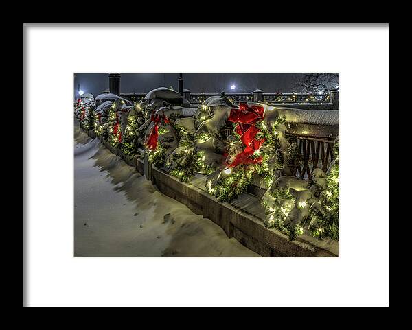 Christmas Framed Print featuring the photograph Night Garland by Rod Best