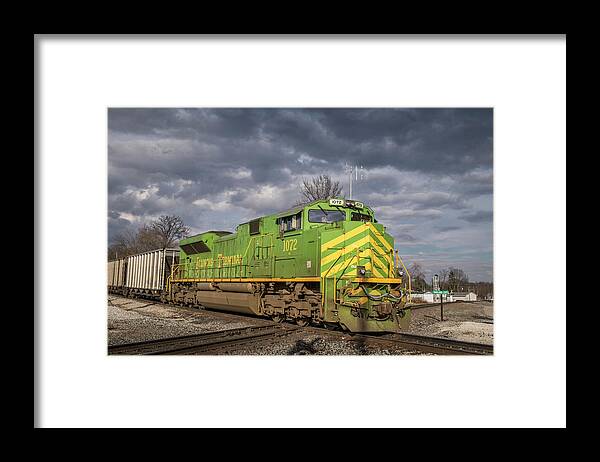 Landscape Framed Print featuring the photograph NS 1072 Heritage Unit Illinois Terminal at Oakland City IN by Jim Pearson