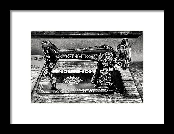 Colorado Framed Print featuring the photograph Old Singer Sewing Machine by Marilyn Hunt