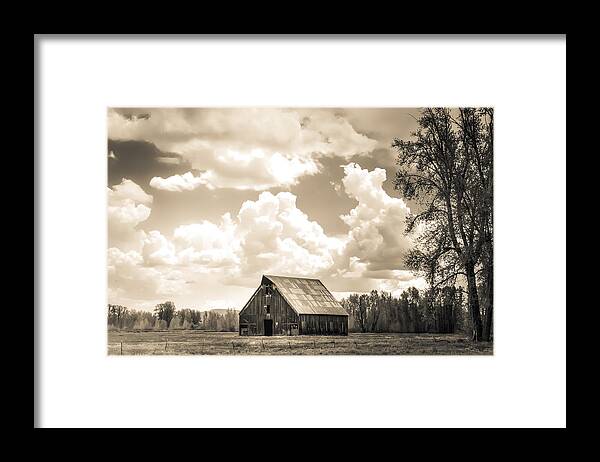 2015 Framed Print featuring the photograph Olsen Barn Thunderstorm by Jan Davies