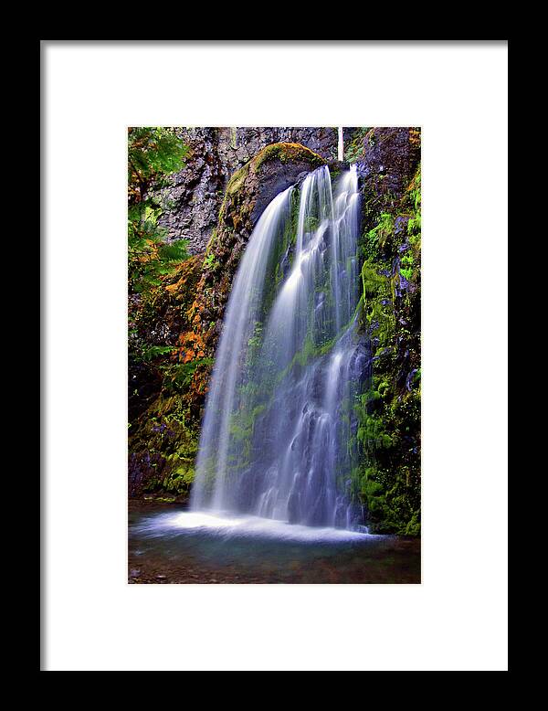 Waterfalls Framed Print featuring the photograph Oregon Falls by Scott Mahon