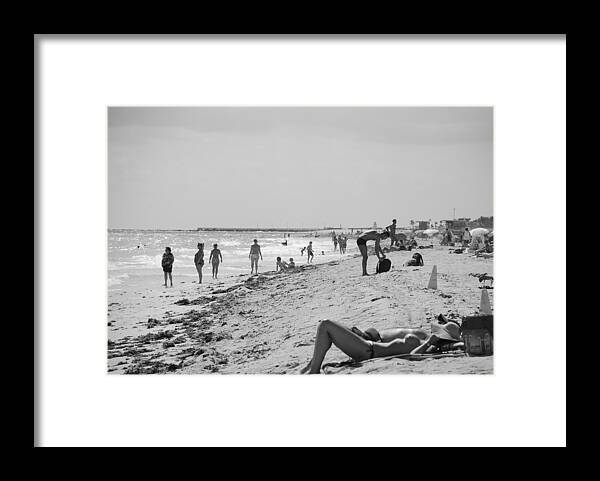 Black And White Framed Print featuring the photograph Paradise Beach In Black And White by Rob Hans