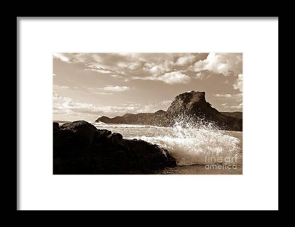 Piha Framed Print featuring the painting Piha New Zealand Waves by Yurix Sardinelly