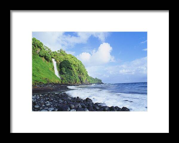 Beautiful Framed Print featuring the photograph Pokupupu Point by Peter French - Printscapes