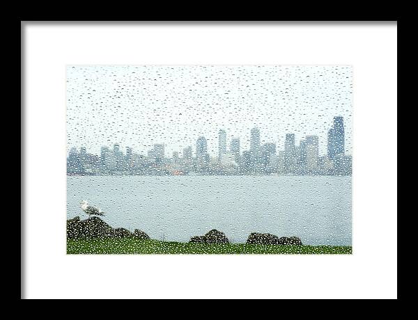 Seattle Framed Print featuring the photograph Rainy skyline D040 by Yoshiki Nakamura