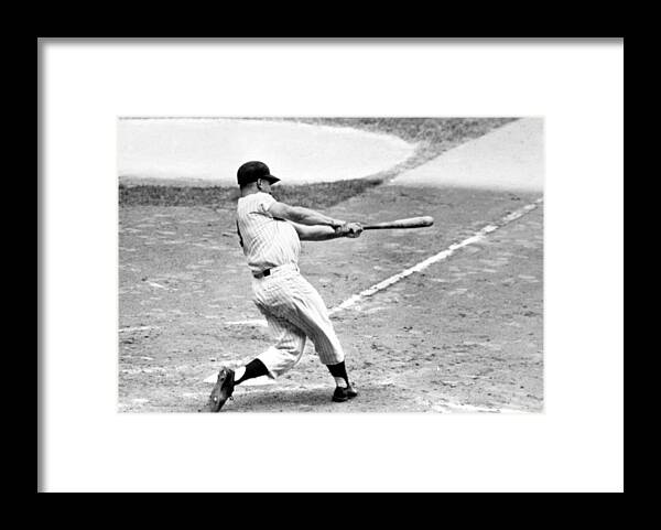 Roger Maris Ny Yankees Hits 61st Home Framed Print by Everett - Fine Art  America