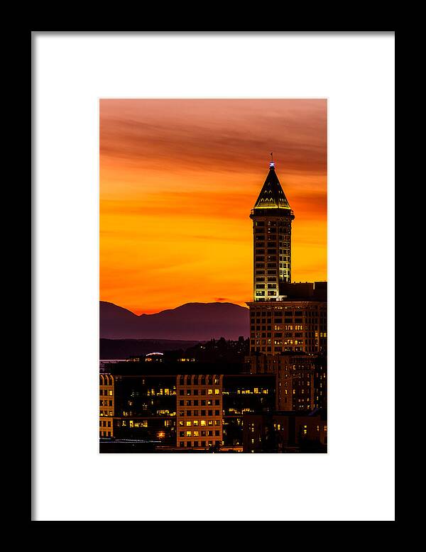 Smith Tower Framed Print featuring the photograph SmithTower - Seattle by Hisao Mogi