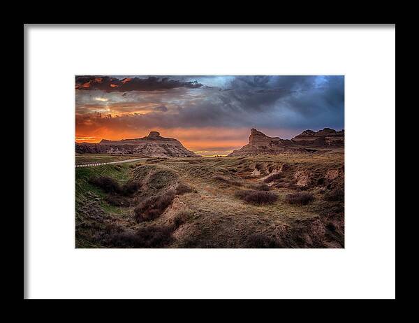 Scotts Bluff Framed Print featuring the photograph Sunset at Scotts Bluff by Susan Rissi Tregoning