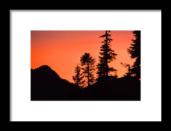 Sunset Framed Print featuring the photograph Sunset in the Mountains 2 by Lyle Crump
