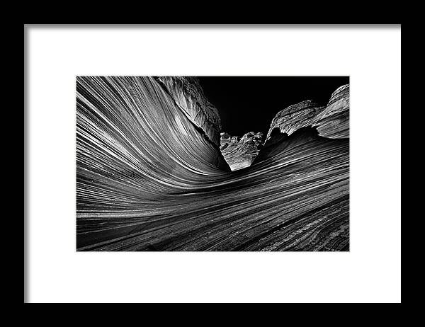 Wave Framed Print featuring the photograph The Curve by Igor Djokovic