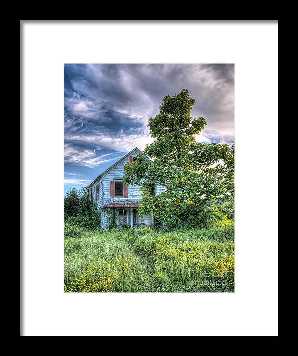 The Nathaniel White Farm House Framed Print featuring the photograph The Nathaniel White Farm House by Rick Kuperberg Sr