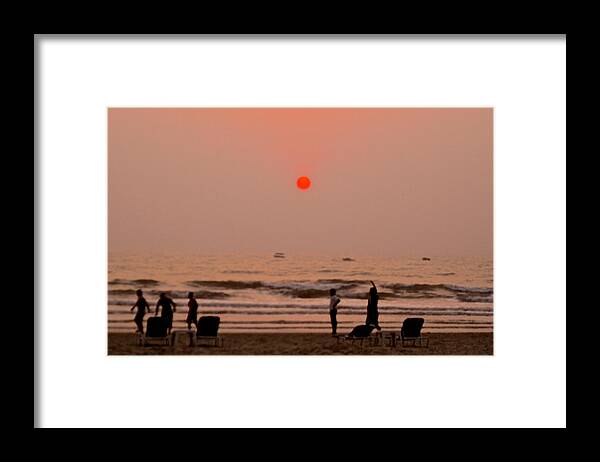 Beautiful Tropical Sunset At A Beach On An Indian Ocean Framed Print featuring the photograph The Orange Moon by Sher Nasser