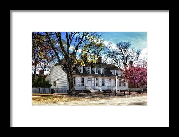 Williamsburg Framed Print featuring the photograph The Wetherburn Tavern by Lois Bryan