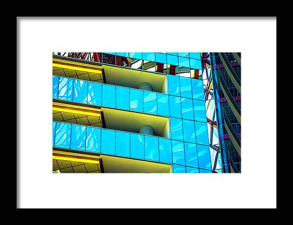  Framed Print featuring the photograph Thompson Center State of Illinois Helmut Jahn DSC5860 by Raymond Kunst