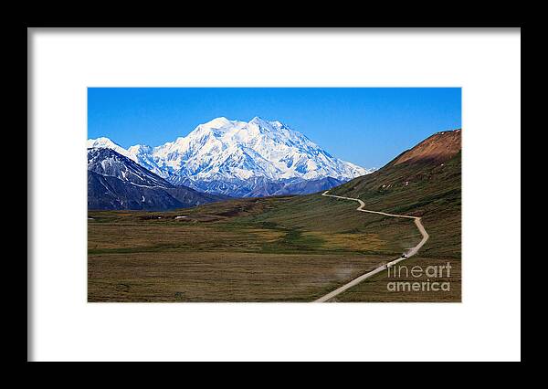 Mount Mckinley Framed Print featuring the photograph To Mount Mckinley by Robert Pilkington