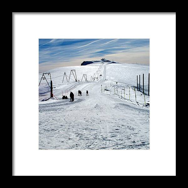 Zermatt Framed Print featuring the photograph Top of the Alps Ski Trail by Sue Morris