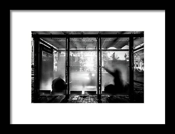 15mm Framed Print featuring the photograph Waiting for the bus by Giuseppe Milo