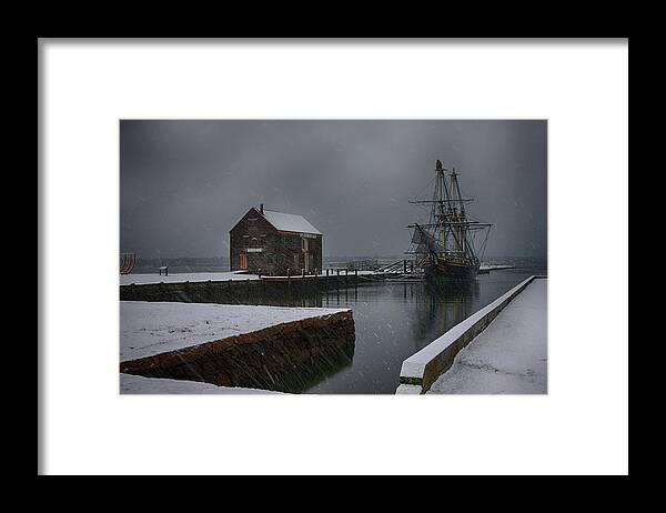Salem Framed Print featuring the photograph Waiting quietly by Jeff Folger