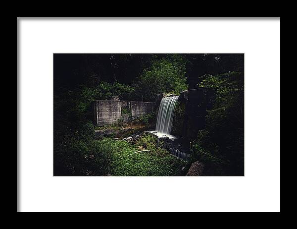 32-bit Hdr Framed Print featuring the photograph Waterfall at Paradise Springs by Scott Norris