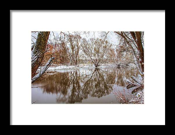 Winter Framed Print featuring the photograph Window e#4 by Leif Sohlman