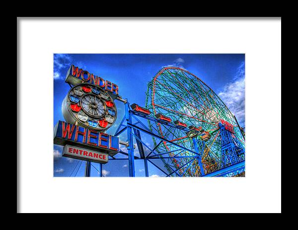 Wonder Wheel Framed Print featuring the photograph Wonder Wheel by Bryan Hochman