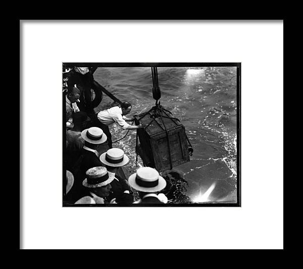 Artist Framed Print featuring the photograph Harry Houdini At Work #1 by Fpg