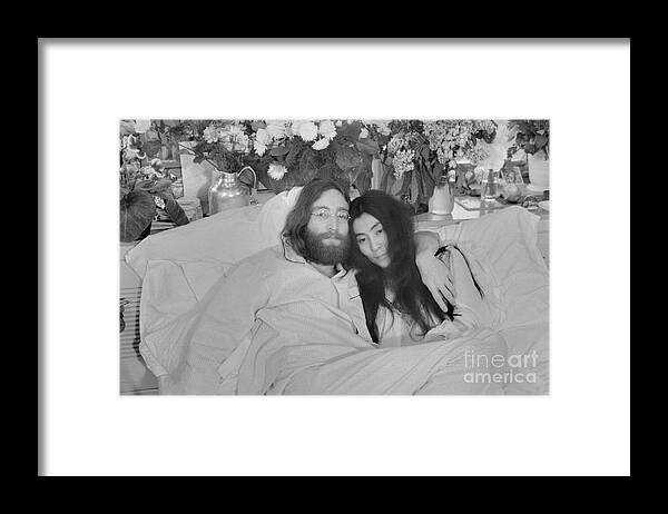 People Framed Print featuring the photograph John Lennon And Yoko Ono #1 by Bettmann