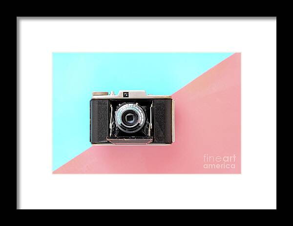 Camera Framed Print featuring the photograph Vintage Camera #1 by Wladimir Bulgar/science Photo Library