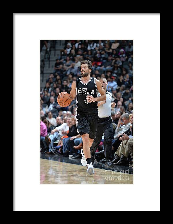 Nicolás Laprovittola Framed Print featuring the photograph Washington Wizards V San Antonio Spurs by Mark Sobhani