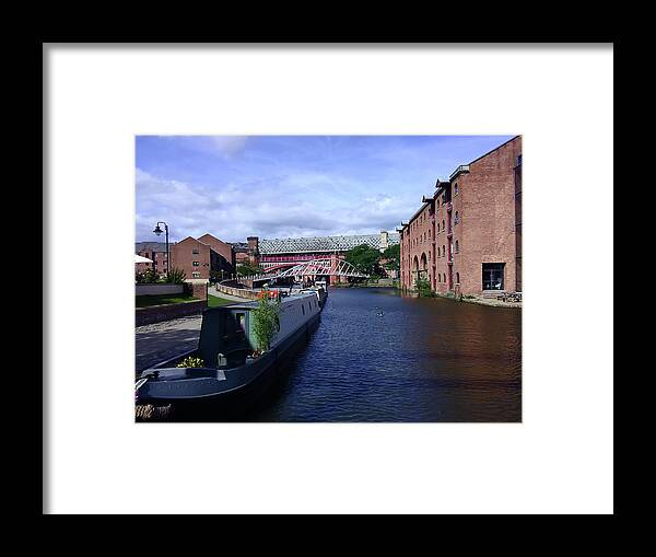 Manchester Framed Print featuring the photograph 13/09/18 MANCHESTER. Castlefields. The Bridgewater Canal. by Lachlan Main