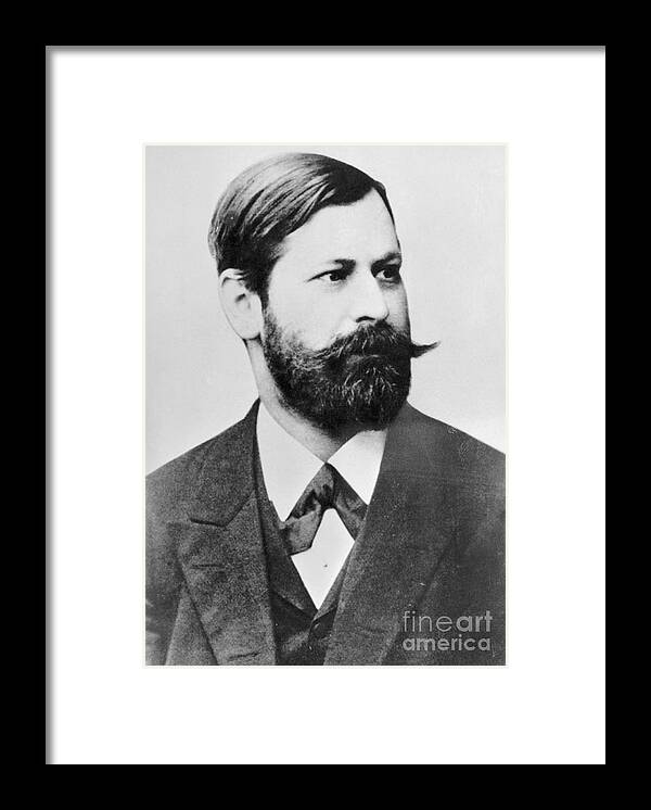 Sigmund Freud Framed Print featuring the photograph Psychiatrist Sigmund Freud #2 by Bettmann