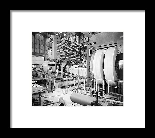 European Framed Print featuring the photograph Gargamelle Bubble Chamber #4 by Cern/science Photo Library