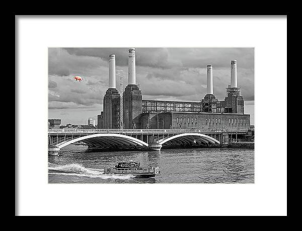 Pink Floyd Pig at Battersea by Dawn OConnor